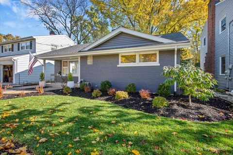 Tiny photo for 155 N Park Boulevard, Glen Ellyn, IL 60137 (MLS # 12511859)