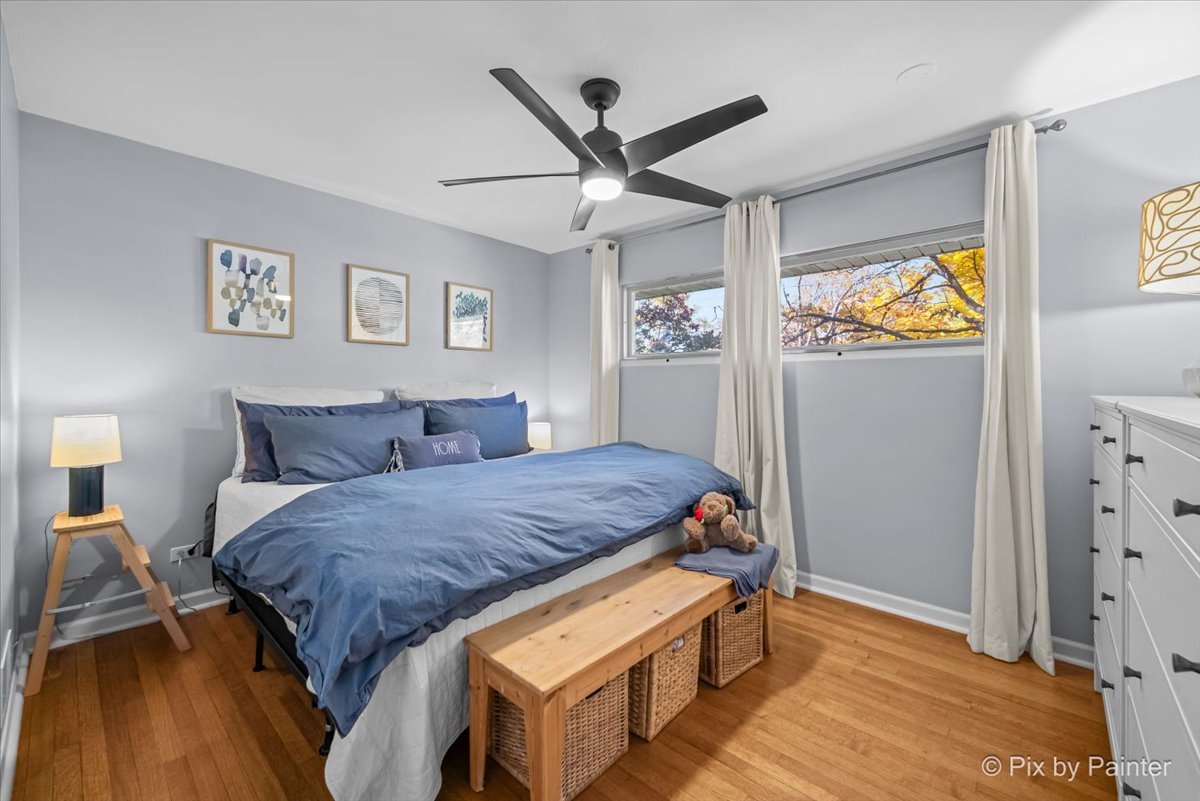 Glen Ellyn, Illinois 60137, United States, 2 Bedrooms Bedrooms, ,2 BathroomsBathrooms,Residential,Active,243343