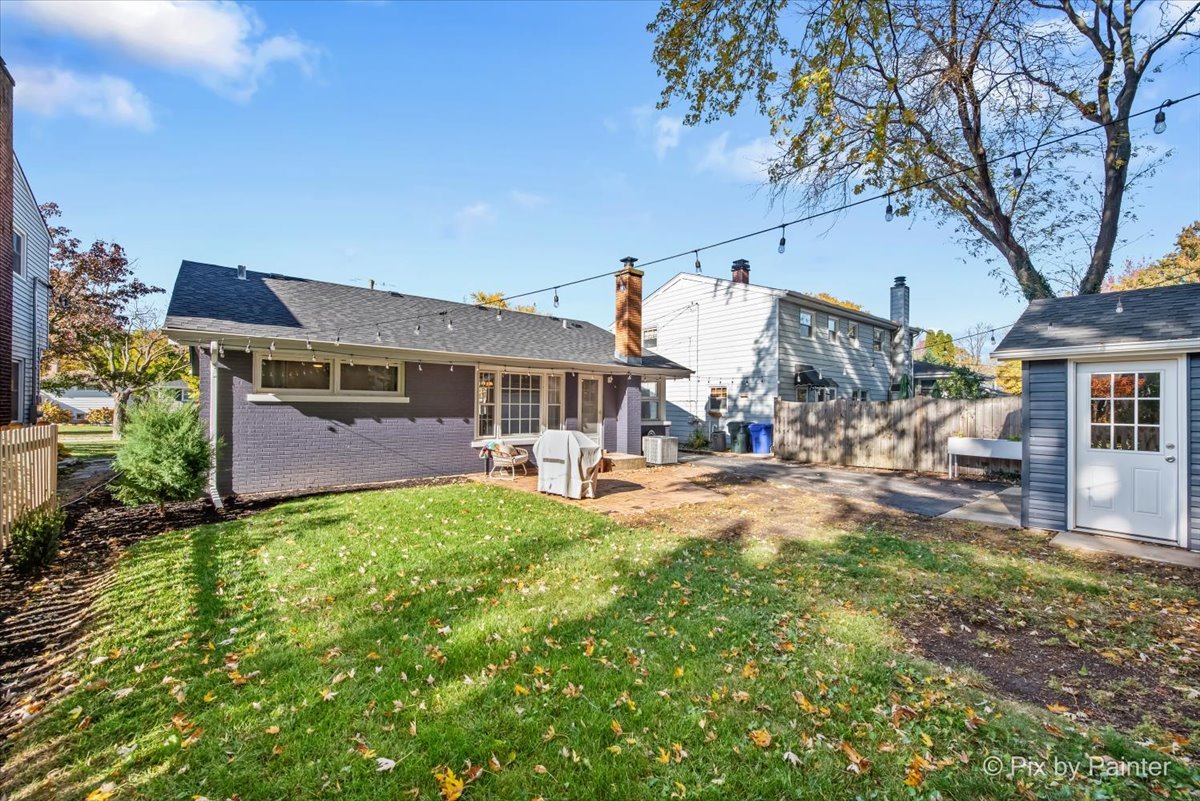 Glen Ellyn, Illinois 60137, United States, 2 Bedrooms Bedrooms, ,2 BathroomsBathrooms,Residential,Active,243343