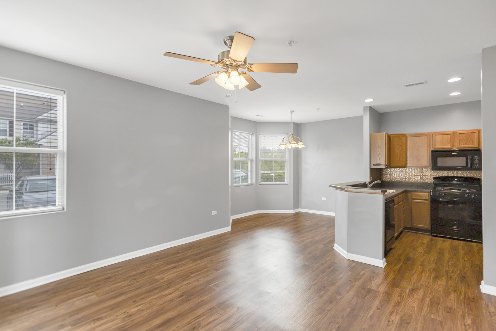 2215 Aurora Drive 1