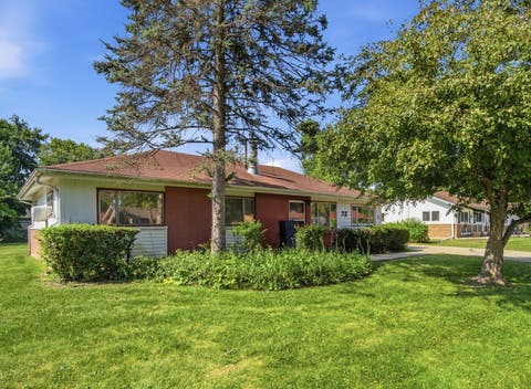 Tiny photo for 75 Maricopa Lane, Hoffman Estates, IL 60169 (MLS # 12715803)