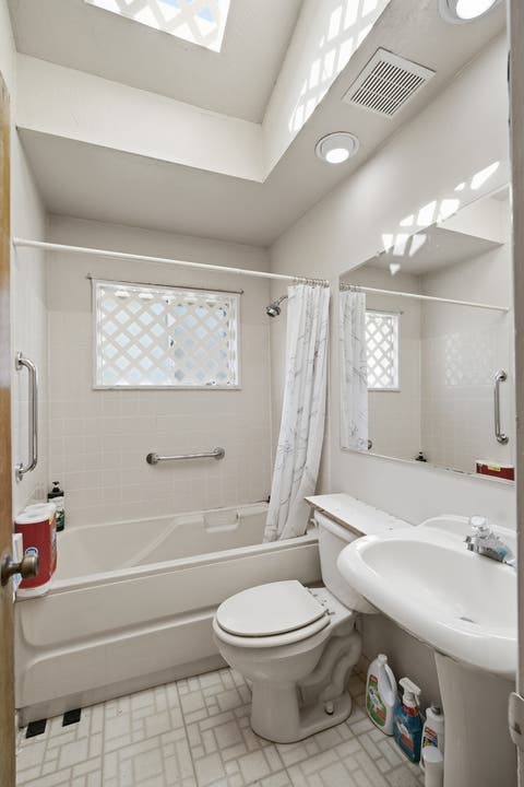 Tiny photo for 75 Maricopa Lane, Hoffman Estates, IL 60169 (MLS # 12715803)