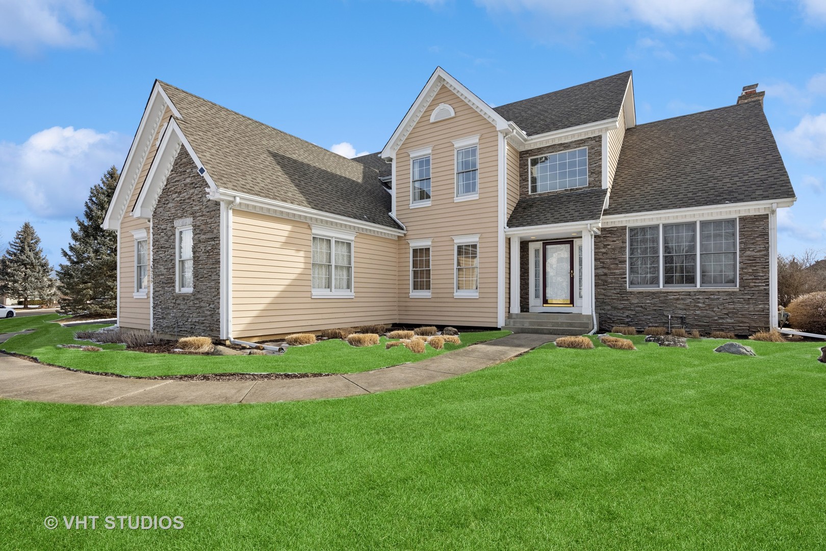 9310 NICKLAUS Lane

                                                                             Lakewood                                

                                    , IL - $650,000