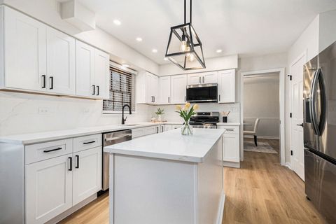 Tiny photo for 5387 Candlewood Court, Lisle, IL 60532 (MLS # 12593031)