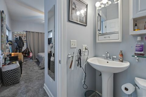 Tiny photo for 1628 W Juneway Terrace #2W, Chicago, IL 60626 (MLS # 12526164)