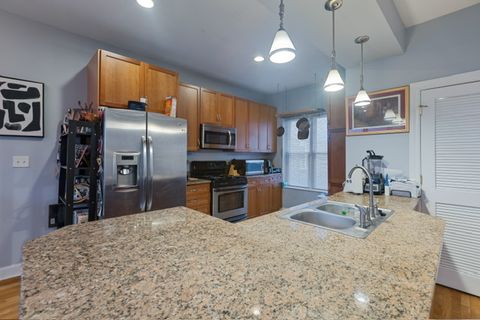 Tiny photo for 1628 W Juneway Terrace #2W, Chicago, IL 60626 (MLS # 12526164)