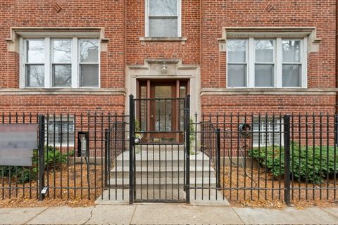 Tiny photo for 1628 W Juneway Terrace #2W, Chicago, IL 60626 (MLS # 12526164)