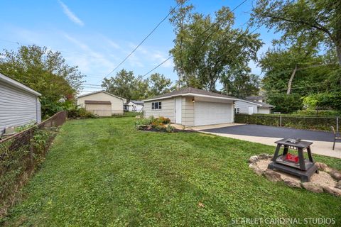 Tiny photo for 596 Lowden Avenue, Glen Ellyn, IL 60137 (MLS # 12493672)