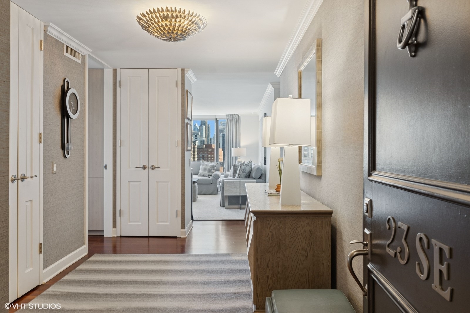 1555 N Astor Street 23SE