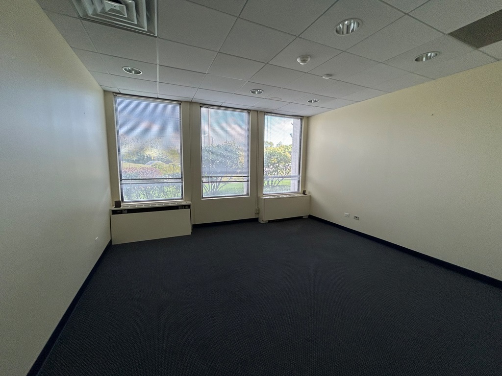 3201 Old Glenview Road 150