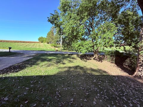 Tiny photo for 8824 Sunset Road, Clinton, IL 61727 (MLS # 12403615)
