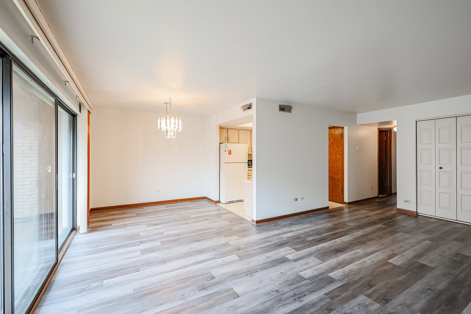 9111 S Roberts Road 7B