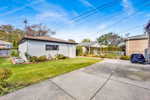 Tiny photo for 9410 Lawler Avenue, Skokie, IL 60077 (MLS # 12554960)