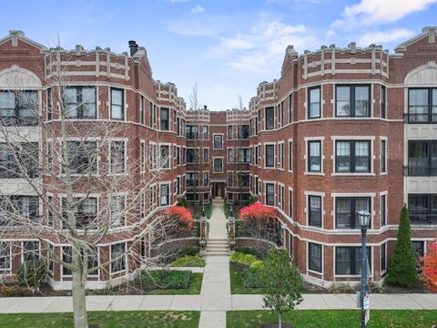 Photo of 628 Sheridan Square #2, Evanston, IL 60202 (MLS # 12523356)