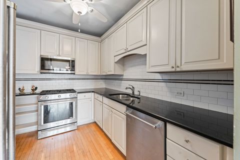 Tiny photo for 628 Sheridan Square #2, Evanston, IL 60202 (MLS # 12523356)