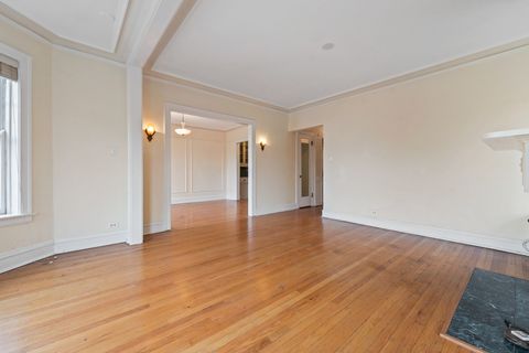 Tiny photo for 628 Sheridan Square #2, Evanston, IL 60202 (MLS # 12523356)