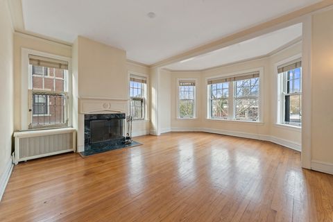 Tiny photo for 628 Sheridan Square #2, Evanston, IL 60202 (MLS # 12523356)