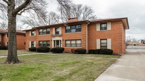 Photo of 10630 W Cermak Road #2E, Westchester, IL 60154 (MLS # 12598260)