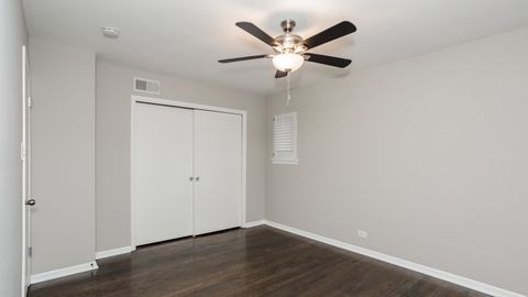 Tiny photo for 10630 W Cermak Road #2E, Westchester, IL 60154 (MLS # 12598260)