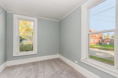 Tiny photo for 627 Concord Street, Aurora, IL 60505 (MLS # 12508305)