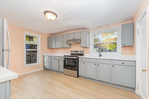 Tiny photo for 627 Concord Street, Aurora, IL 60505 (MLS # 12508305)