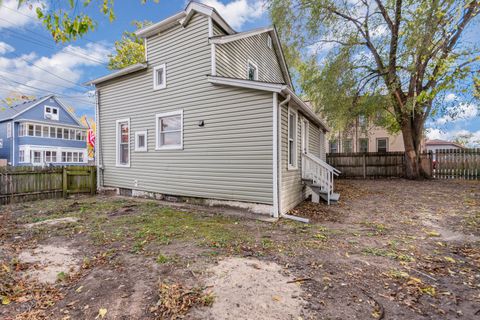 Tiny photo for 627 Concord Street, Aurora, IL 60505 (MLS # 12508305)