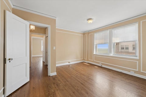 Tiny photo for 5555 N SHERIDAN Road #1811, Chicago, IL 60640 (MLS # 12747362)