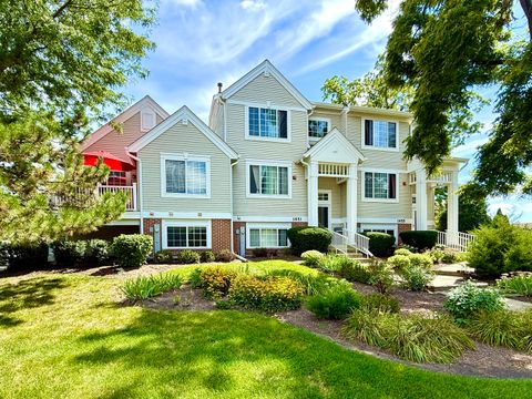 Photo of 1655 Geneva Drive #1655, Wheeling, IL 60090 (MLS # 12460226)