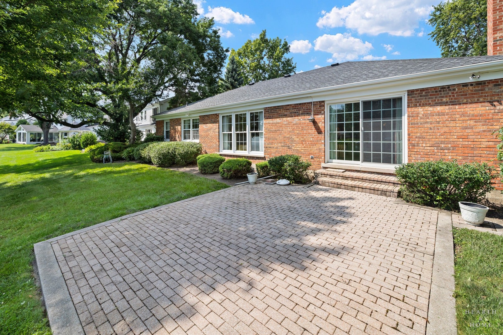 1217 Lake Shore Drive N