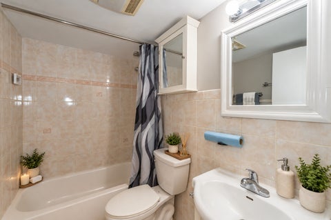 Tiny photo for 840 E Old Willow Road #112, Prospect Heights, IL 60070 (MLS # 12766876)