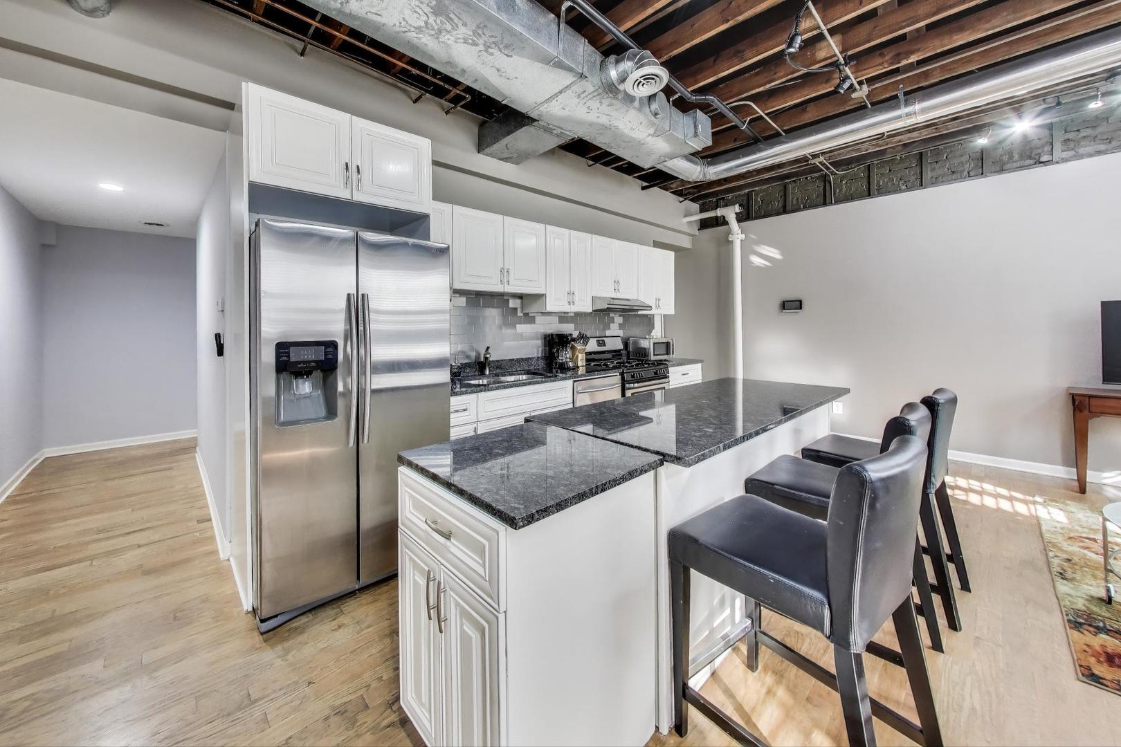 1811 S Wabash Avenue 2
