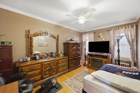 Tiny photo for 6211 N Mozart Street #2N, Chicago, IL 60659 (MLS # 12743815)