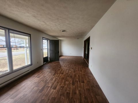 Tiny photo for 904 S Sunset Terrace Drive, Pinckneyville, IL 62274 (MLS # EB460667)