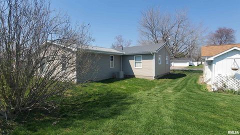 Tiny photo for 904 S Sunset Terrace Drive, Pinckneyville, IL 62274 (MLS # EB460667)