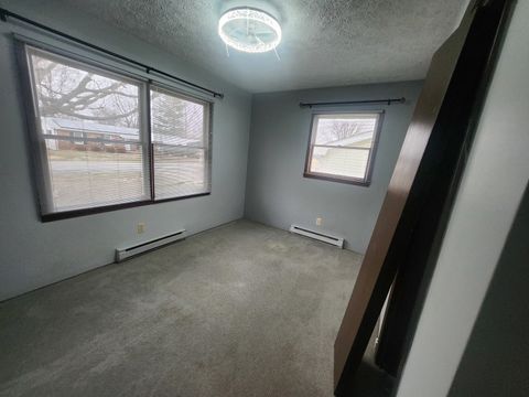 Tiny photo for 904 S Sunset Terrace Drive, Pinckneyville, IL 62274 (MLS # EB460667)