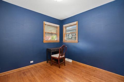Tiny photo for 4454 N Richmond Street, Chicago, IL 60625 (MLS # 12634975)