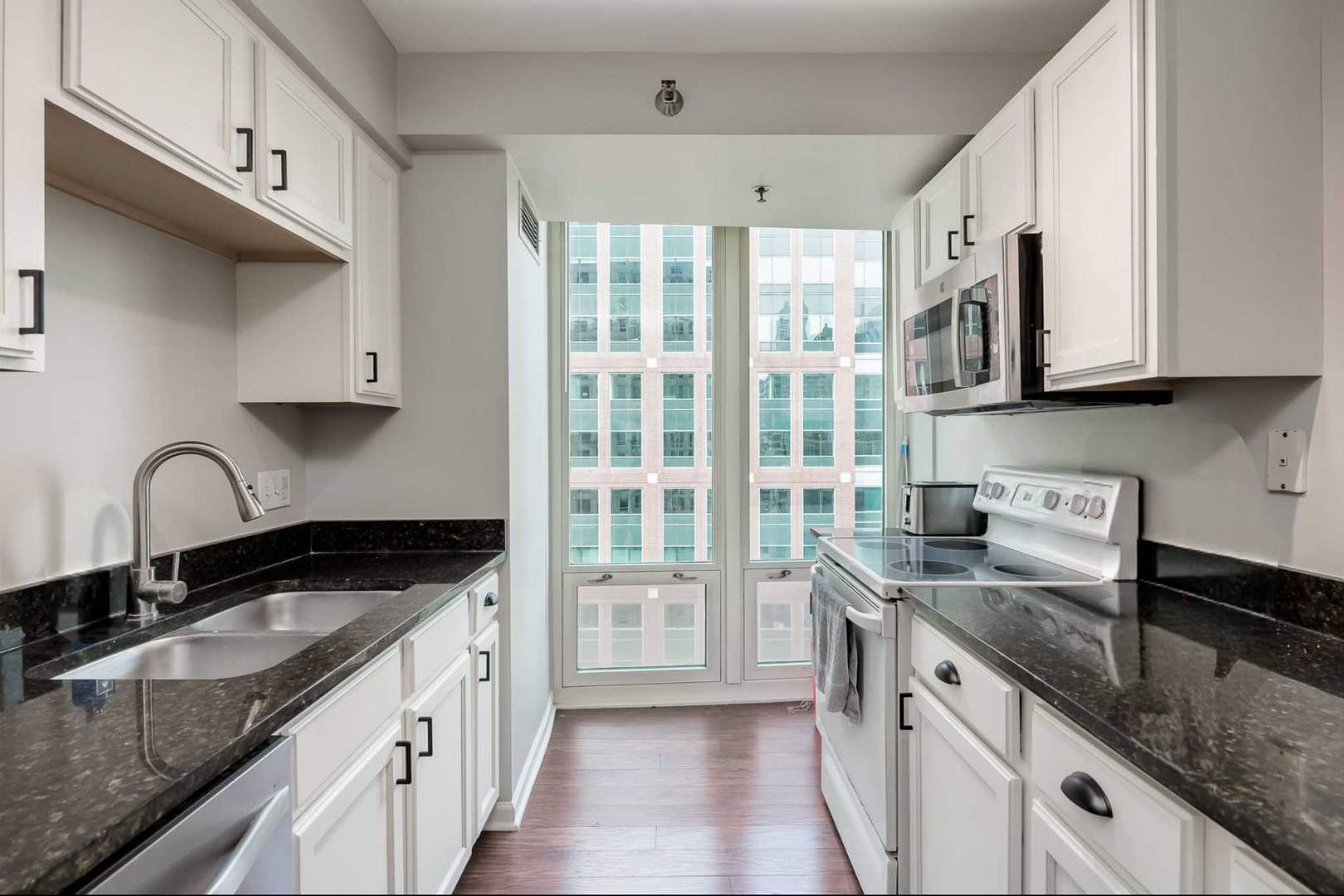 345 N LaSalle Drive 1501