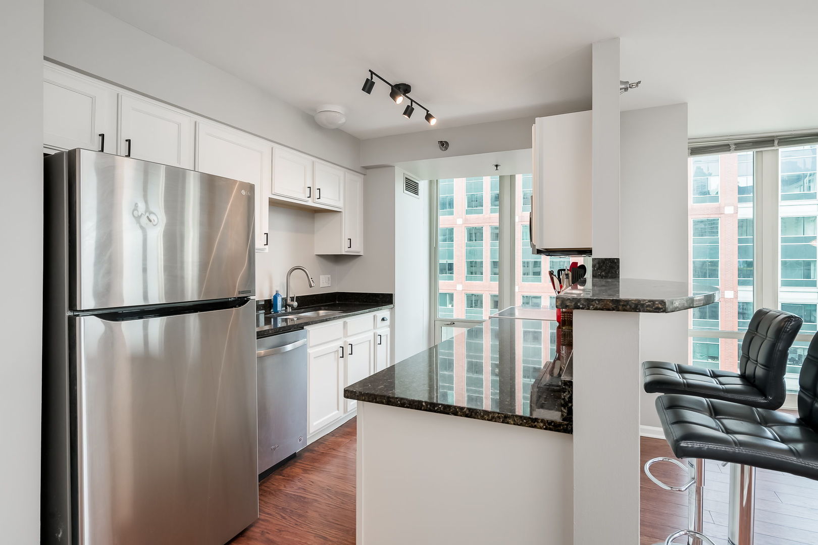 345 N LaSalle Drive 1501