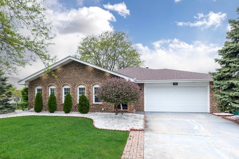 Tiny photo for 15542 Catalina Court, Orland Park, IL 60462 (MLS # 12627924)