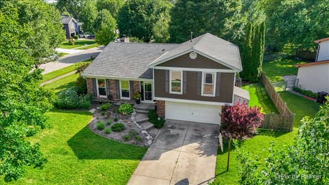 Tiny photo for 1021 Colony Drive, Crystal Lake, IL 60014 (MLS # 12682908)