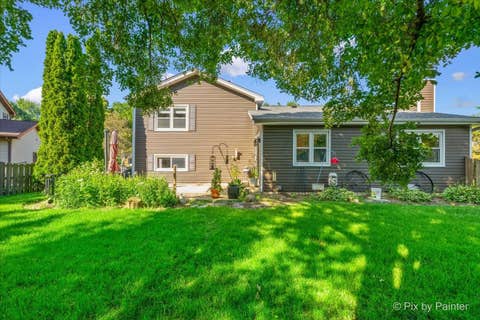 Tiny photo for 1021 Colony Drive, Crystal Lake, IL 60014 (MLS # 12682908)