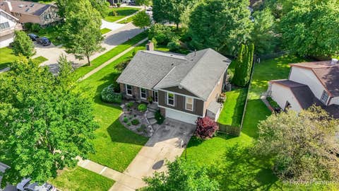 Tiny photo for 1021 Colony Drive, Crystal Lake, IL 60014 (MLS # 12682908)