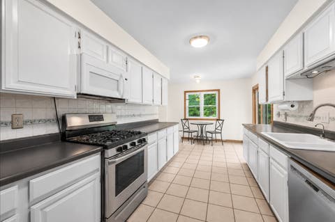 Tiny photo for 1021 Colony Drive, Crystal Lake, IL 60014 (MLS # 12682908)