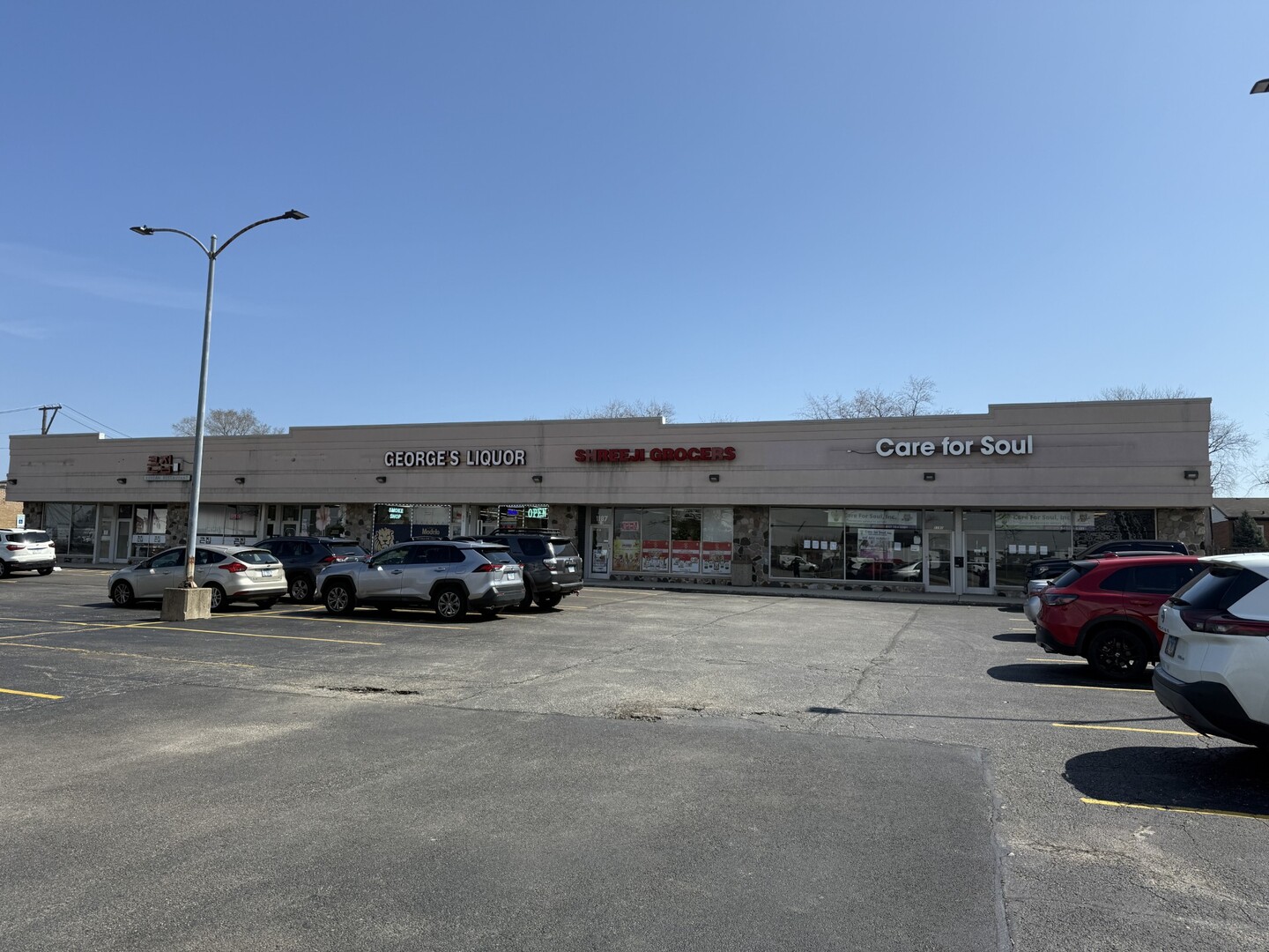 1175-91 Elmhurst Road