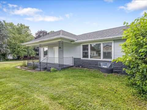 Tiny photo for 140 E Walnut Street, Cedarville, IL 61013 (MLS # 12535221)
