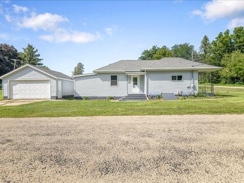 Tiny photo for 140 E Walnut Street, Cedarville, IL 61013 (MLS # 12535221)