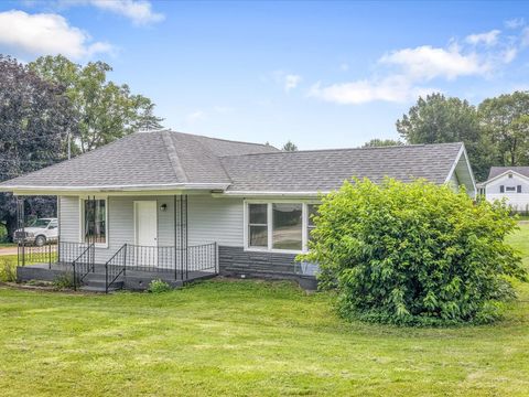 Tiny photo for 140 E Walnut Street, Cedarville, IL 61013 (MLS # 12535221)