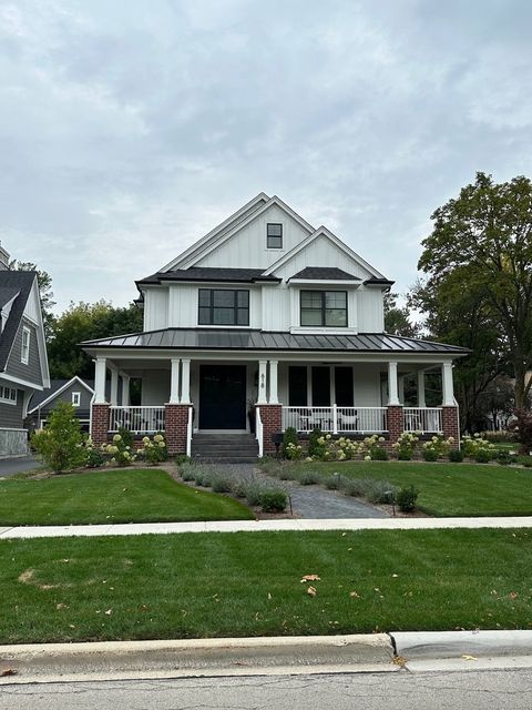 Photo of 241 Coe Road, Clarendon Hills, IL 60514 (MLS # 12518795)