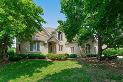 552 WATERS EDGE Drive South Elgin IL 60177