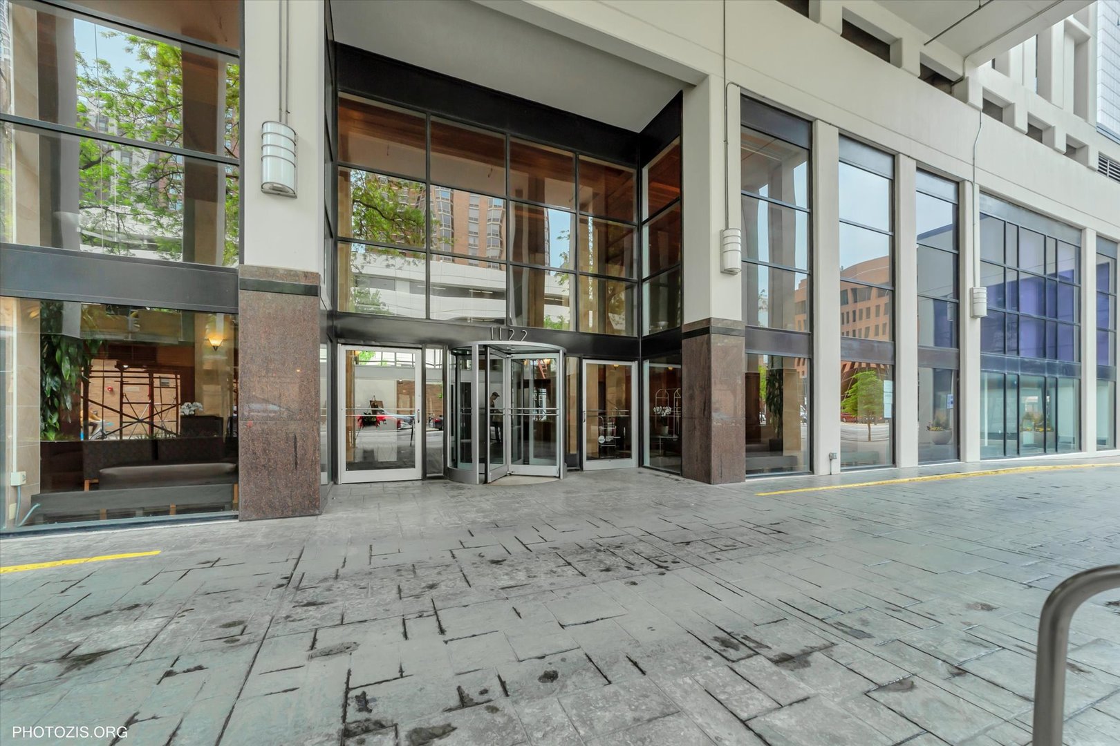 1122 N Clark Street 1405